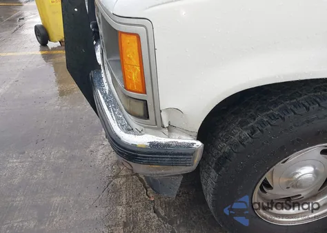 1990 Chevrolet Gmt-400 C2500 from USA, damaged, VIN 1GCFC24Z8LE107522